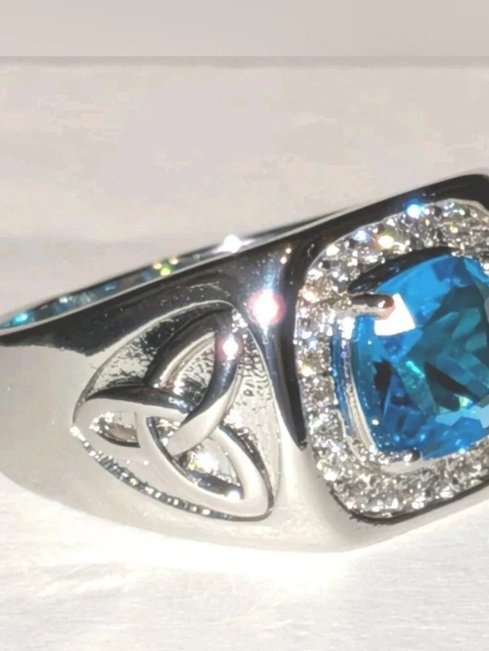 Classic Bright Men's Lab-Created Diamond Topaz Ring with Golden Accents